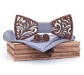 Wooden bow tie with handkerchiefs and cufflinks Gaira 709080