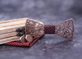 Wooden bow tie with handkerchiefs and cufflinks Gaira 709091