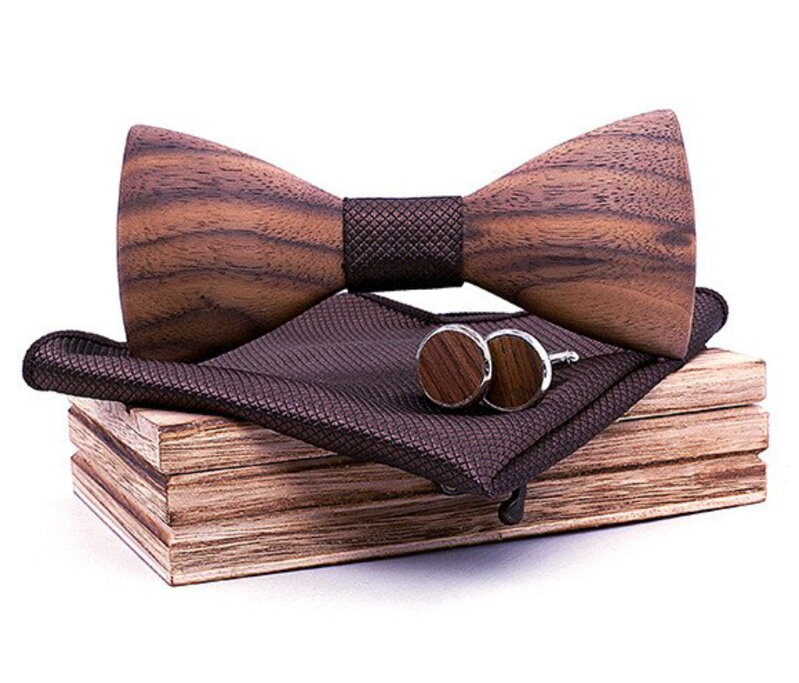 Wooden bow tie with handkerchiefs and cufflinks Gaira 709219